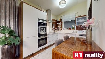 Nadštandardný 4 izbový rodinný dom vo vilovej štvrti Lodeni - 16