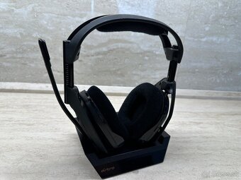 Logitech Astro A50 + Base Station PC/Xbox Gold - 16