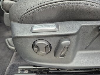 VW Passat Variant 2.0 TDI 110 kW 6°manuál Highline - 16