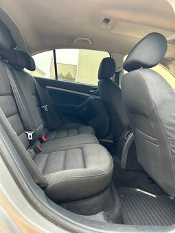 Škoda Octavia 2 1.9 TDi 77kw - 16