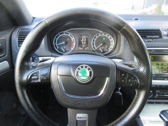 Škoda Octavia Combi 2.0 TFSI RS DSG - 16