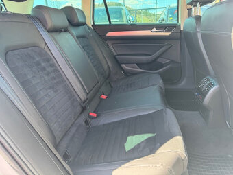 Volkswagen Passat Variant 2.0TDI HighlineDSG AKONTACIA OD 0% - 16