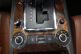 Volkswagen Touareg Individual V 10 5,0 TDI - 16