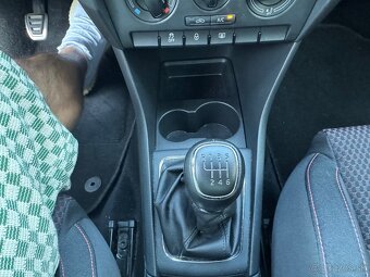 ŠKODA RAPID TOUR DE FRANC 1.2 TSI 77KW M6 ST - 16