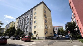Svetlý 2-izbák po rekonštrukcii s pivnicou, Bratislava -... - 16