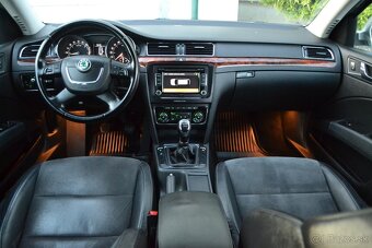 ŠKODA SUPERB COMBI II 2.0 TDI ELEGANCE, KOŽA, BIXENÓNY, R17 - 16