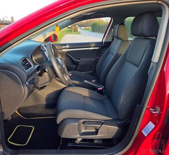 Volkswagen Golf 1.6 TDI 77KW/105 koní R.V.05/2011 - 16