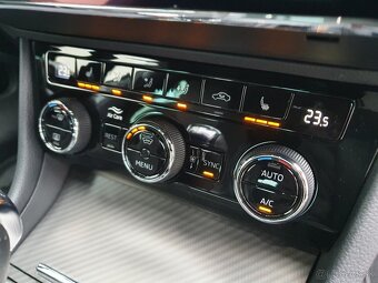 Škoda Superb 3 Combi TDI 147kW Sportline - záruka Autodraft - 16