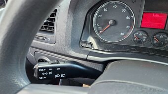 Volkswagen Golf 1.6 FSI Comfortline - 16