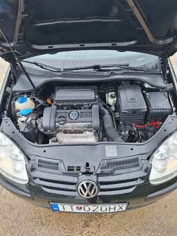 VW Golf 5 1,4 16V - 16