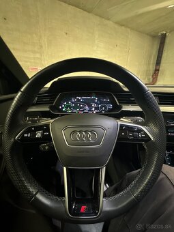 AUDI E-TRON 55 QUATTRO S EDITION DPH ZÁRUKA - 16