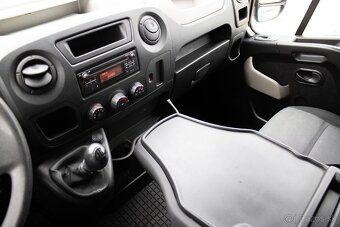 Renault Master Bus - 16