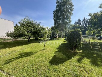 Na predaj 4-izbový byt so záhradou a garážou, Martin -... - 16