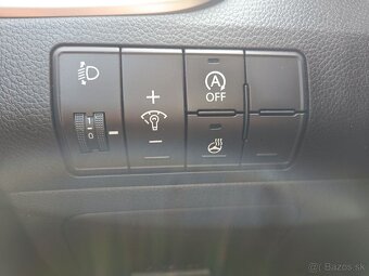 Hyundai i30 CW 1.6i CRDi, výbava: Family - 16