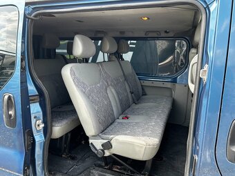 🚐 Opel Vivaro 1.9 CDTI (2007) - 16