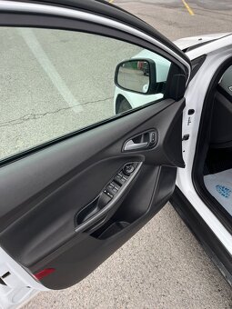 Ford Focus Combi 1.5 TDCi 88kw//AUTOMAT// - 16
