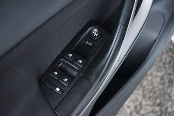 13- Opel, Astra Sports Tourer, 2022, nafta, 1.5 CDTi, 77kw - 16