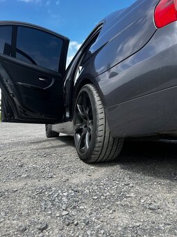 BMW 320D E90 120kW, 6-st. manuál, po veľkom servise – STK 12 - 16