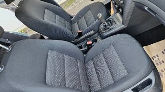 Škoda Octavia 1.6 TDI CR DPF Ambiente ICE - 16