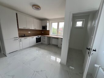 novo zrekonštr. rodinný dom, STUPAVA - 16