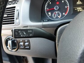 Volkswagen Touran 2.0 TDI BlueMotion Technology Comfortline - 16