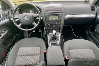 Škoda Octavia SCOUT 2.0 TDI  4X4 103KW COMBI ELEGANCE - 16