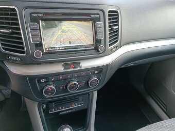SEAT ALHAMBRA 2.0 TDI 103 kW CR STYLE 7 MIESTNA BI - XENÓN - 16