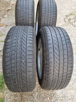 Alu disky BMW 5x120 8Jx17 ET30 + letné pneu 225/55 R17 - 16