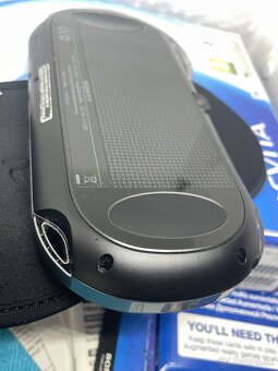 PS VITA PCH-1004 - OLED verzia +8GB - 16