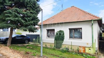 Na predaj rodinný dom s peknou záhradou v tichej časti... - 16
