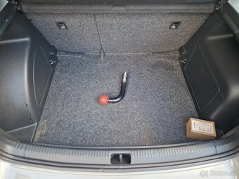 Škoda Rapid Spaceback 1.2 TSi DSG 90k Ambition (benzín) - 16