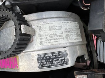 Snežný skúter Yamaha Vmax 600 - 16