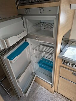 Karavan polointegrál, 3.0, 3,5t, 2007 - 16