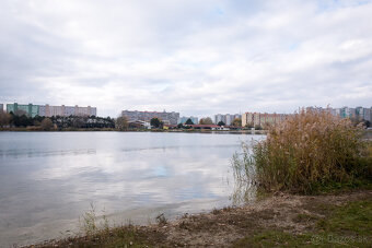 Garsónka v tichej časti Petržalky za 600€ aj s energiami - 16