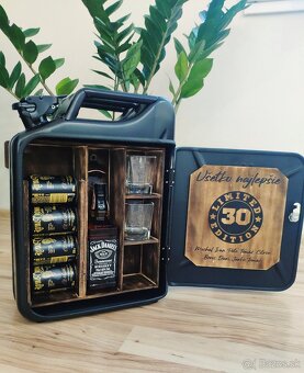 Kanister, minibar, barová skrinka - 16