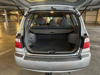 KIA Carens 2004 2.0 CRDi 82kW 124500km 5st. Manuál - 16