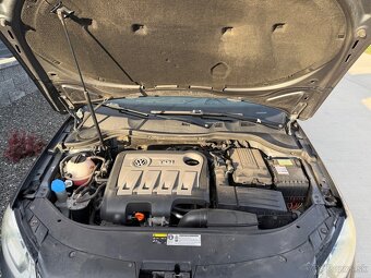 Volkswagen Passat B7 2.0 TDI 130 kW DSG – HIGHLINE - 16