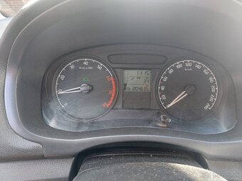 Škoda Fabia Combi 1.2 HTP - 16