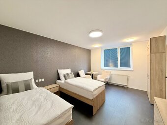 CENTRUM MESTA - VRÁTNA - 1 IZBOVÝ MODERNÝ ZARIADENÝ BYT. - 16