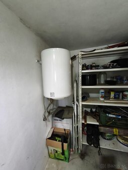 Predám trojizbový dom v obci Holiša - 16