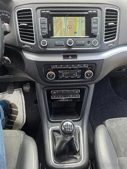 VOLKSWAGEN SHARAN 2.0 CRTDI 103KW 4X4 7.MIESTNY166000Km - 16