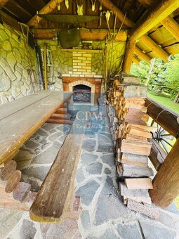 Na predaj nádherná drevená zrubová chata v obci Skalité, okr - 16