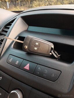 Opel Insignia - 16
