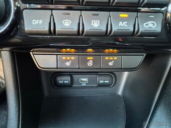 Kia Sportage 1.6 T-GDi Platinum 4WD Automat, TOP STAV - 16