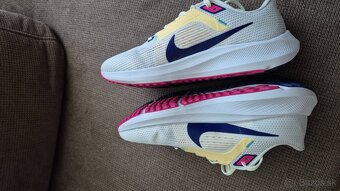 Botasky nike 41.  ..26.5cm vnut.dl. - 16