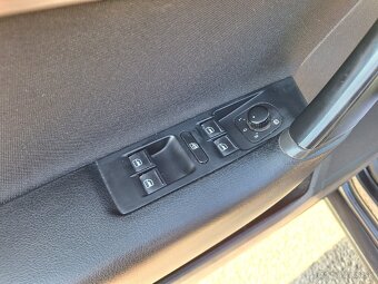 Volkswagen Passat B7 2.0 TDI - 16