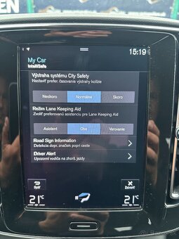VOLVO XC 40 T2-AUTOMAT-RV:2021--165tis km--1.5 Benzín - 16