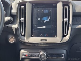 Volvo XC40 D4 Momentum AWD A/T za 23.900 € - 16