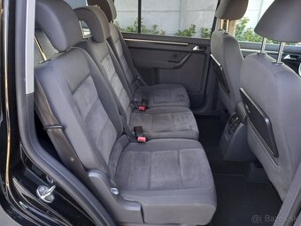VW Touran 2.0 TDI HIGHLINE, CFHC - 16