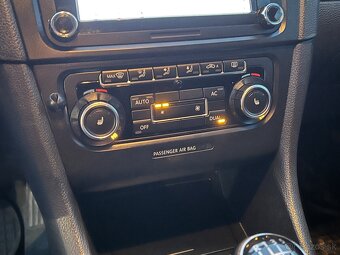 Volkswagen Golf 1.4 TSI 160k Highline - 16